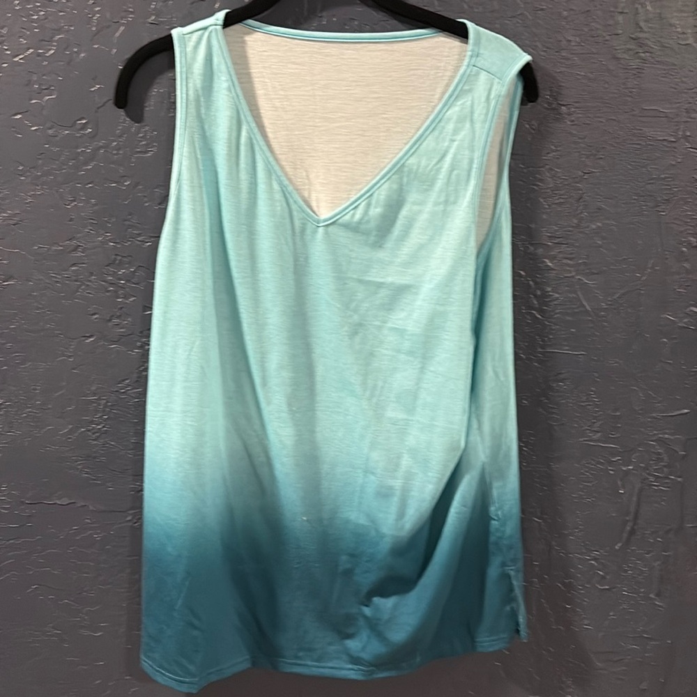 Turquoise ombre tank